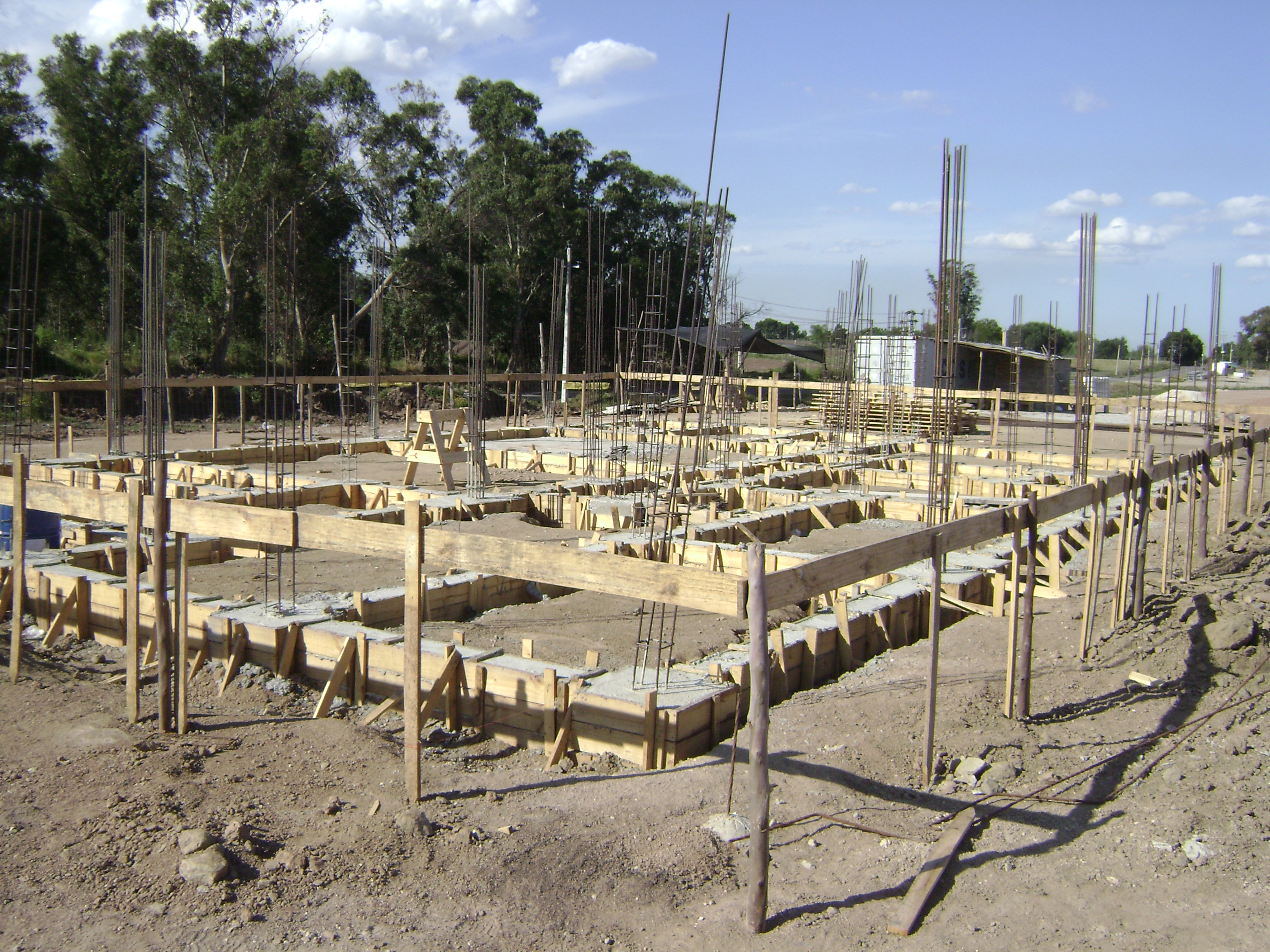 Vigas de fundación de concreto